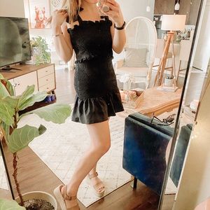 Black matching set / skirt + tie crop top